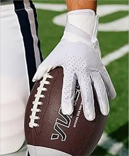 sports-gloves-828900-1781261216